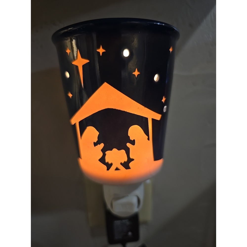 Scentsy Blue Nativity Scene Plug In‎ Wax Warmer Nightlight Christmas
